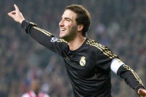 大牌球星纷纷宣布休战，比赛充满变数，球星停球